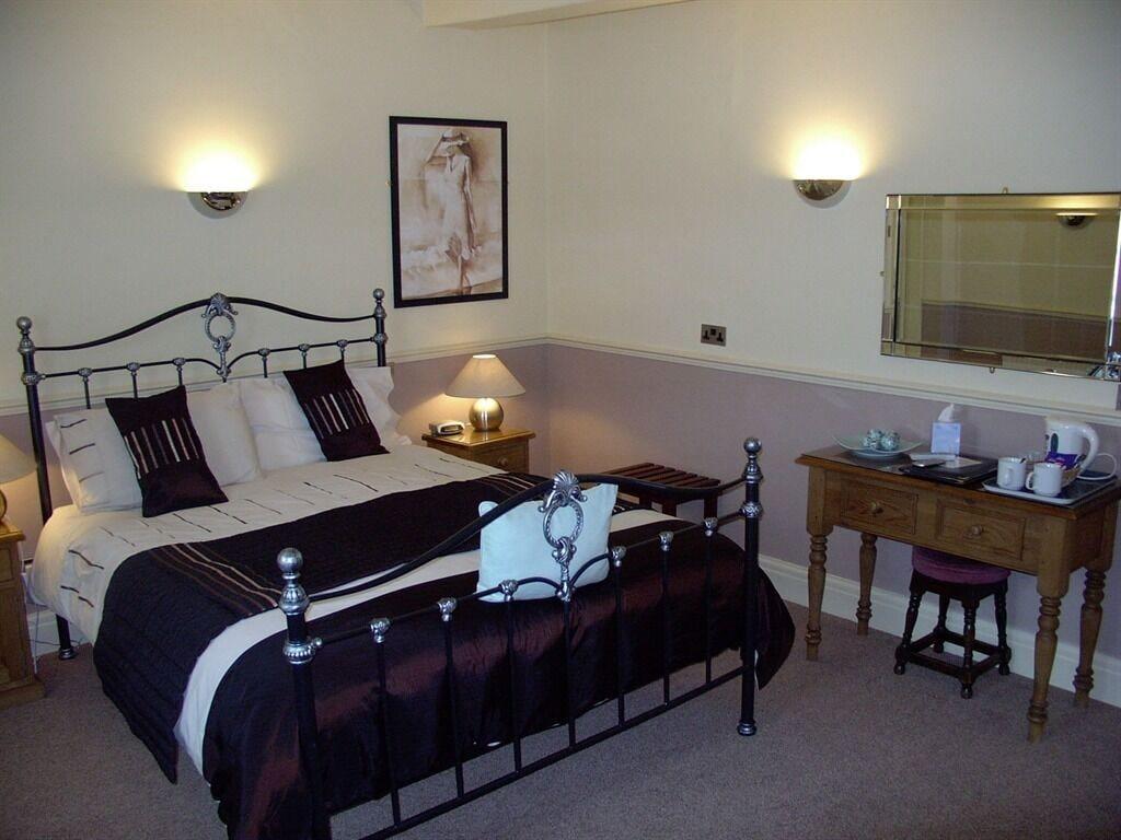 The Dodington Lodge Hotel Whitchurch  Εξωτερικό φωτογραφία
