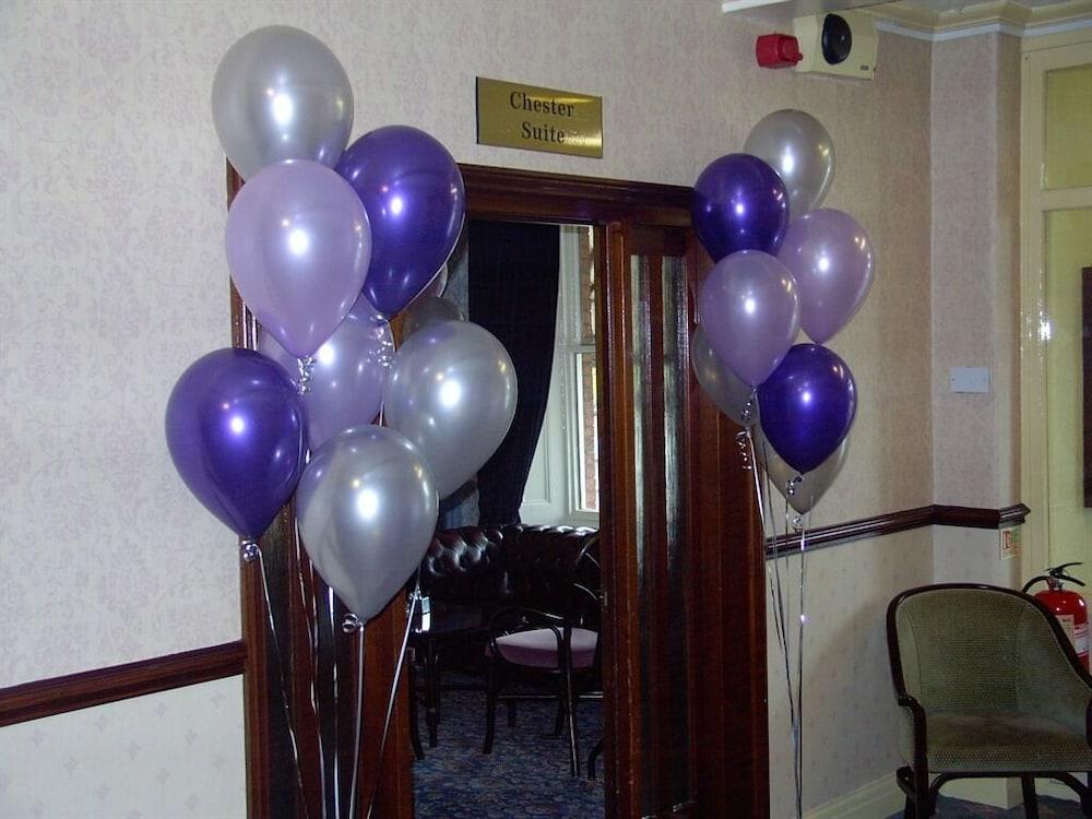 The Dodington Lodge Hotel Whitchurch  Εξωτερικό φωτογραφία