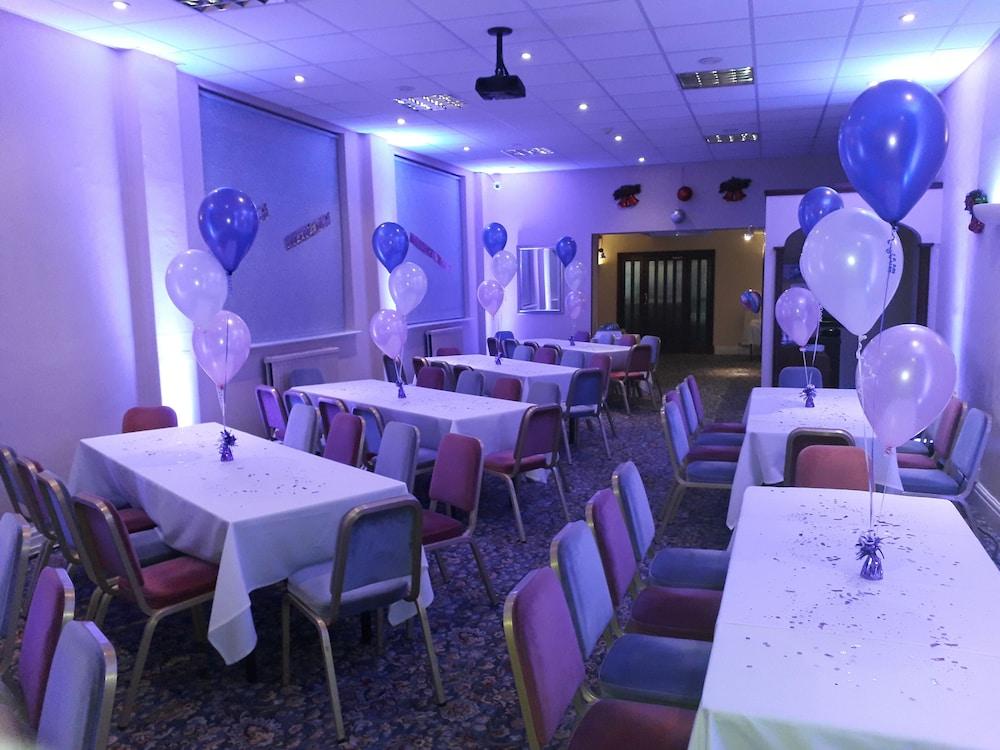 The Dodington Lodge Hotel Whitchurch  Εξωτερικό φωτογραφία