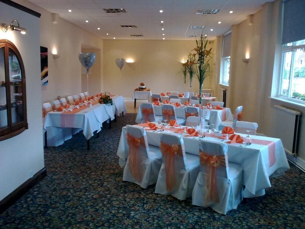 The Dodington Lodge Hotel Whitchurch  Εξωτερικό φωτογραφία