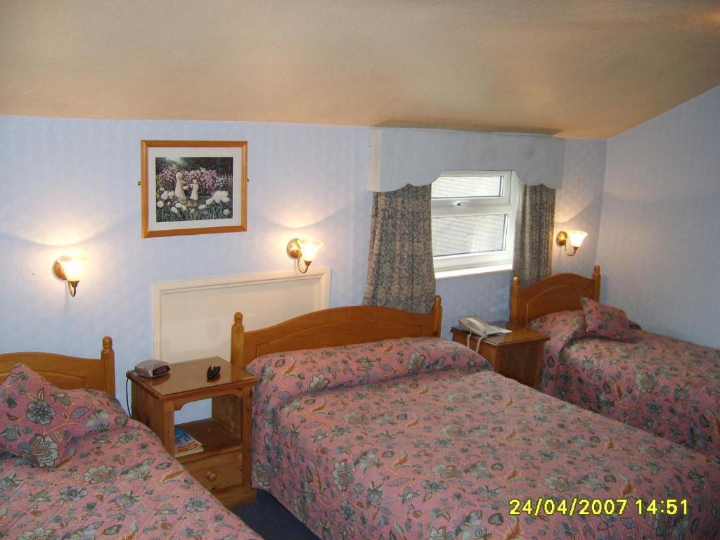 The Dodington Lodge Hotel Whitchurch  Δωμάτιο φωτογραφία