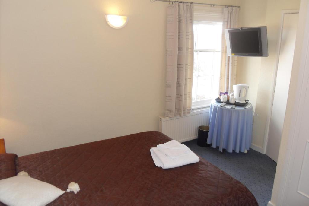 The Dodington Lodge Hotel Whitchurch  Δωμάτιο φωτογραφία